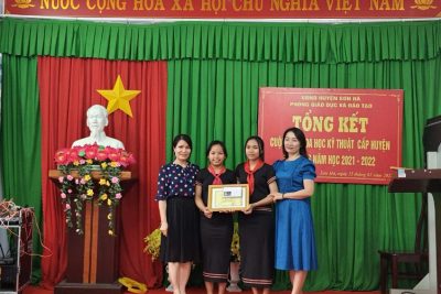 Học sinh trường Nội trú Sơn Hà giữ gìn và phát huy làn điệu dân ca Kaleu, Kachoi của người Hrê.